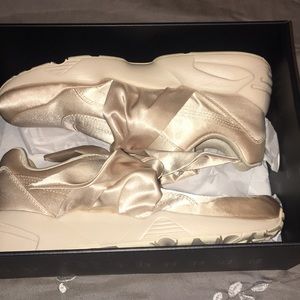 Fenty puma bow sneakers